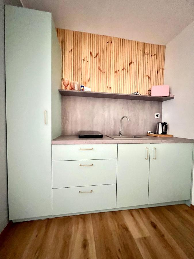 "Ku Sloncu" -Pokoje& Apartamenty - Jastrzębia Góra Kültér fotó